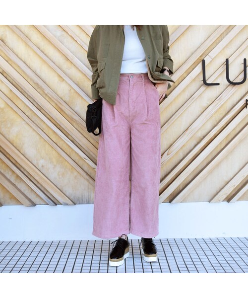 no brand(ノーブランド)の「コーデュロイワイドPT(その他パンツ・レディース・その他)」の2枚目の写真