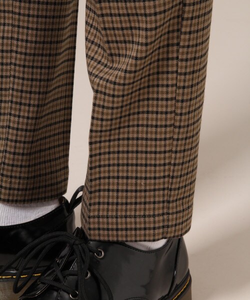 RAGEBLUE（レイジブルー）の「TRガンクラブチェックスラックス（パンツ・ブラウン系）」の7枚目の写真