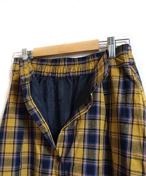 Tiffee SELECT（ティフィーセレクト）の「フロントボタン タータンチェックフリルスカート（スカート・レディース・レッド/マスタード・M）」の3枚目の写真