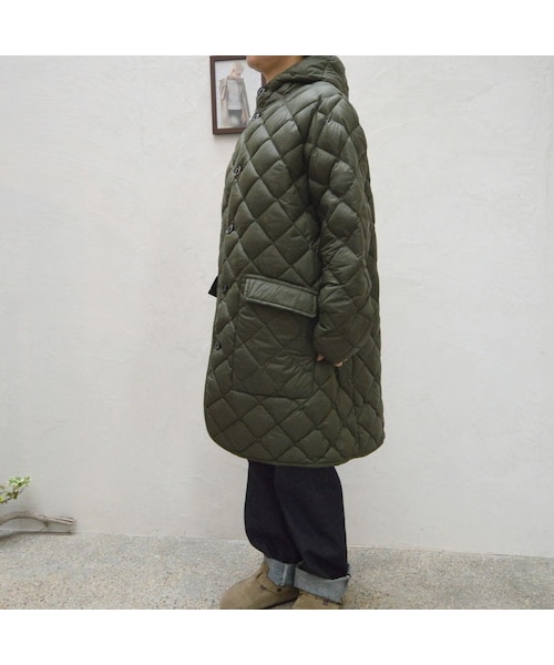 【美品】Gymphlex ハンドキルトダウンコートフード付き　オリーブグリーン GYMPHLEX（ジムフレックス）の「【レディス】GYMPHLEX(ジムフレックス