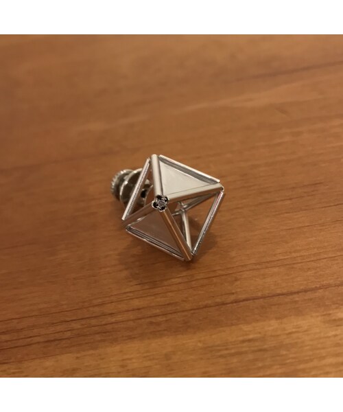 @ChouChou(アットシュシュ)の「アルミヒメルピンブローチ(ブローチ/コサージュ・レディース・シルバー・縦2cm X 横2cm)」の1枚目の写真