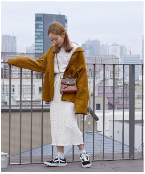 w closet(ダブルクローゼット)の「コーデュロイ後ろリボンBigシャツ(トップス・レディース・グレージュ/キャメル/パープル・FREE)」の22枚目の写真