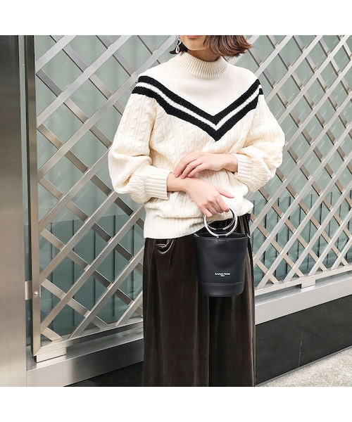 no brand（ノーブランド）の「[ RE-ARRIVAL ]VラインケーブルKNITPO（ニット/セーター・レディース・その他）」の2枚目の写真