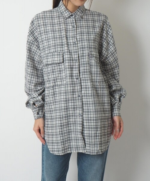 Crisp（クリスプ）の「フランネルチェックシャツ（シャツ/ブラウス・レディース・ネイビー/グレー・FREE）」の2枚目の写真