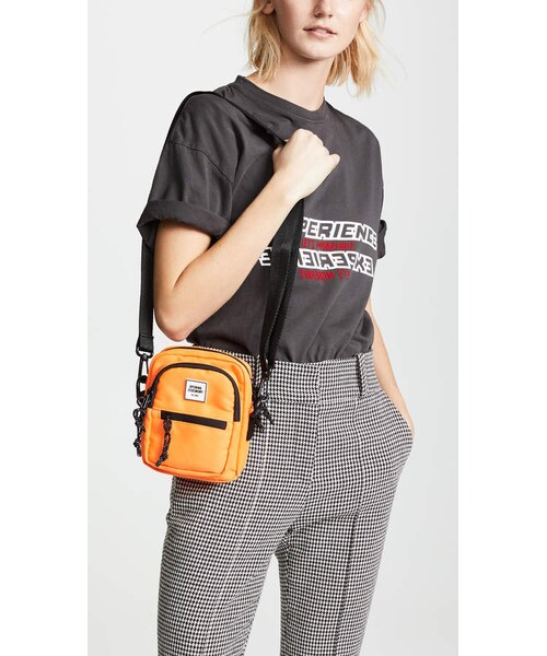 OPENING CEREMONY（オープニングセレモニー）の「Opening Ceremony Nylon Mini Crossbody Bag（ショルダーバッグ・レディース・Black/Orange・One Size）」の6枚目の写真