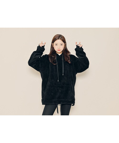 HOTPING(ホッピン)の「フロントポケットボアパーカー(その他トップス・レディース・アイボリー/ブラック・1(フリーサイズ)/2(L-XL))」の2枚目の写真