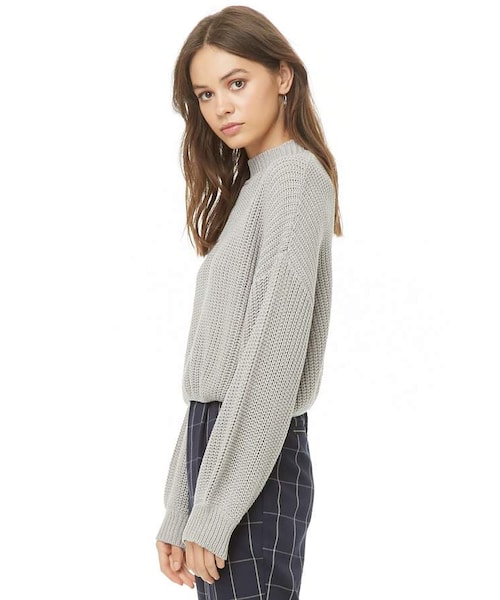 FOREVER 21（フォーエバー トゥエンティーワン）の「Forever 21 Ribbed Knit Mock Neck Sweater（ニット/セーター・レディース・LIGHT GREY・Small/Medium/Large）」の3枚目の写真