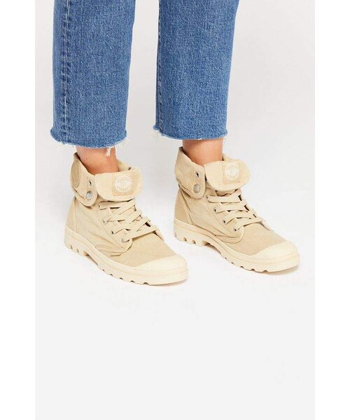 PALLADIUM(パラディウム)の「Palladium Baggy Boot(ブーツ・レディース・Beige・8/8.5/9/5/9.5/5.5/10/6/6.5/7/7.5)」の2枚目の写真