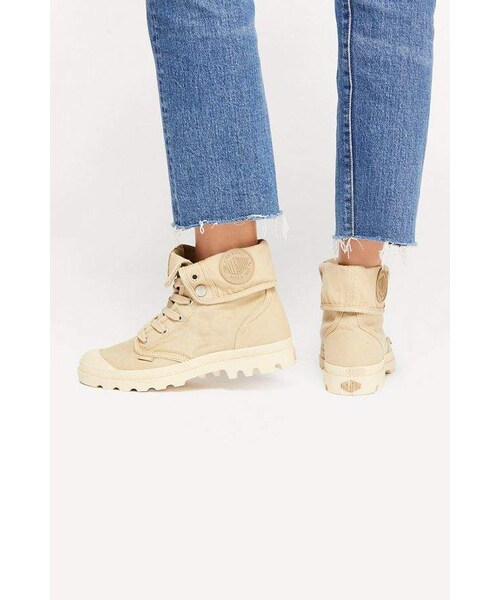 PALLADIUM(パラディウム)の「Palladium Baggy Boot(ブーツ・レディース・Beige・8/8.5/9/5/9.5/5.5/10/6/6.5/7/7.5)」の3枚目の写真