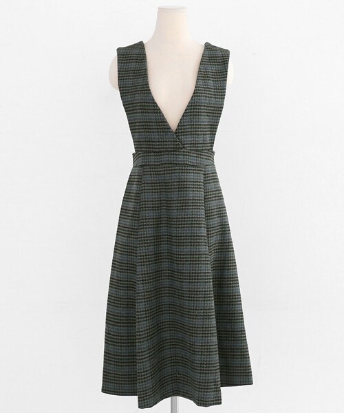 DHOLIC（ディーホリック）の「Vネックスリーブレスチェックワンピース（ワンピース・レディース・ベージュ/グリーン・FREE）」の2枚目の写真