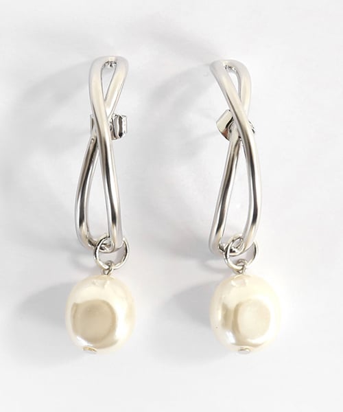 DHOLIC（ディーホリック）の「ツイストカーブパールピアス（ピアス（両耳用）・レディース・ゴールド/シルバー・FREE）」の2枚目の写真