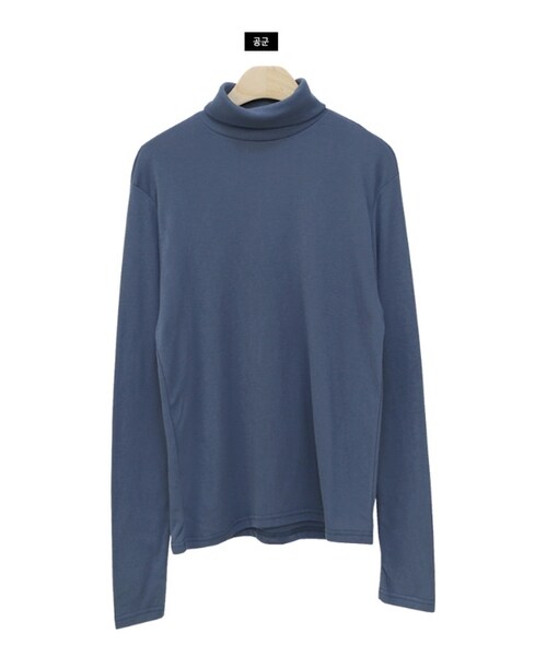 Dailyabout（デイリーアバウト）の「タートルネック無地Tシャツ（Tシャツ/カットソー・レディース・ブラック/ホワイト/ベージュ/ブラウン/ブルー/レッド・FREE）」の5枚目の写真