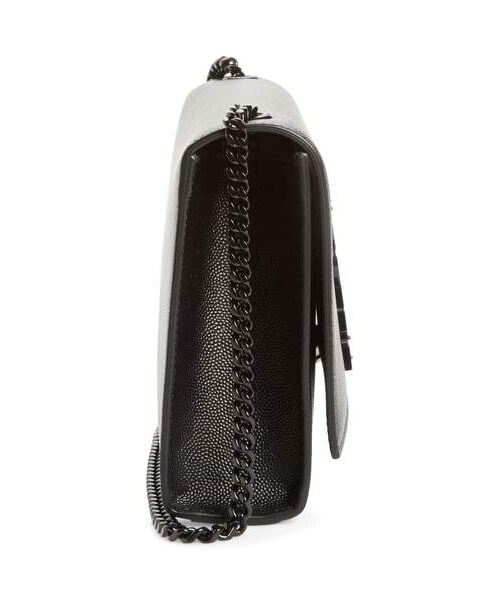 Saint Laurent（サンローラン）の「Saint Laurent Medium Monogram Leather Crossbody Bag（ショルダーバッグ・レディース・Black・One Size）」の4枚目の写真
