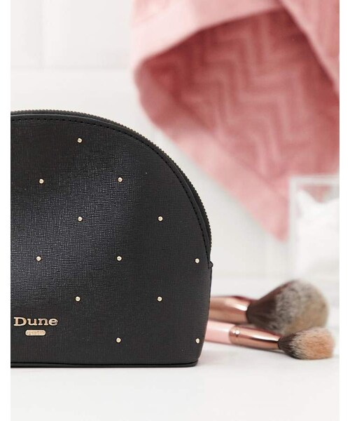 Dune（ドゥーン）の「Dune makeup bag with stud detail（メイクブラシ）」 WEAR