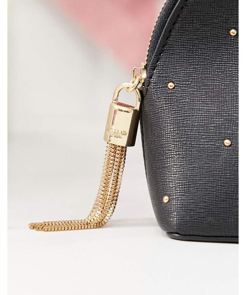 Dune（ドゥーン）の「Dune makeup bag with stud detail（メイクブラシ）」 WEAR