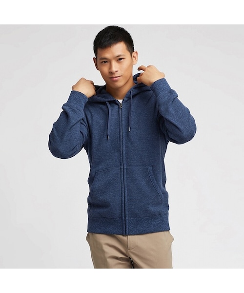 UNIQLO（ユニクロ）の「スウェットフルジップパーカ（長袖）（パーカー・メンズ・DARK GRAY 08/BLACK 09/GRAY 03/LIGHT GRAY 02/RED 13/GREEN 53/BLUE 67/NAVY 69・L/XL/S/4XL/M/XS/XXL/3XL）」の6枚目の写真