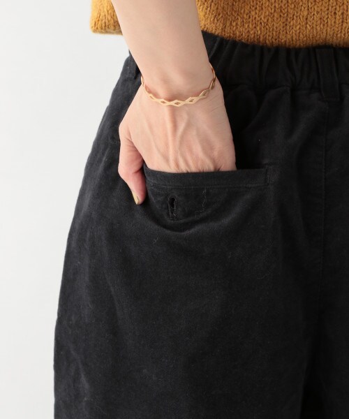 studio CLIP（スタディオクリップ）の「綾コールワイドストレートパンツ（パンツ・チャコール/アイボリー/ベージュ/ブルー）」の15枚目の写真