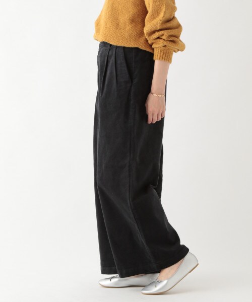 studio CLIP（スタディオクリップ）の「綾コールワイドストレートパンツ（パンツ・チャコール/アイボリー/ベージュ/ブルー）」の9枚目の写真