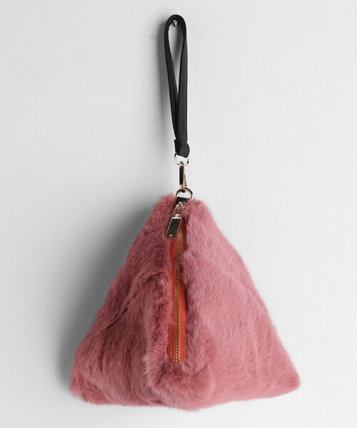 DHOLIC(ディーホリック)の「フェイクファーテトラバッグ(ハンドバッグ・レディース・ホワイト/ベージュ/ブラック/ピンク/ブルー/グリーン/その他/グレー・FREE)」の7枚目の写真