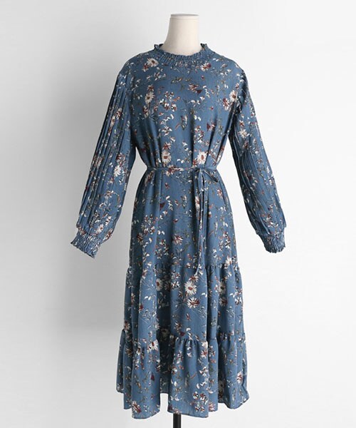 DHOLIC（ディーホリック）の「ストラップSETプリーツスリーブ花柄ワンピース（ワンピース・レディース・ブラック/ブルー・FREE）」の2枚目の写真