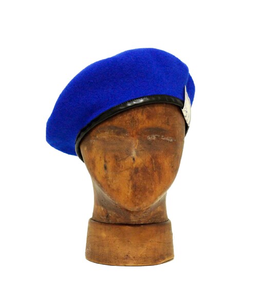 THE H.W. DOG & CO. （ザエイチダブリュドックアンドコー）の「FLAT BERET（ハンチング/ベレー帽・レディース・SAX/BLACK/LGRAY/RED/YELLOW/BLUE/GOLD/PINK/BROWN/GREEN・ONE）」の6枚目の写真