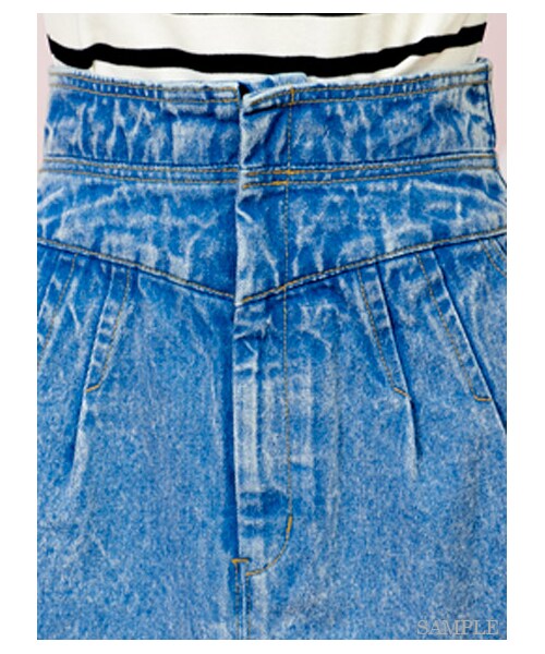 SNIDEL（スナイデル）の「ハイウエストタックタイトスカート（膝丈スカート・レディース・RED・0）」の5枚目の写真