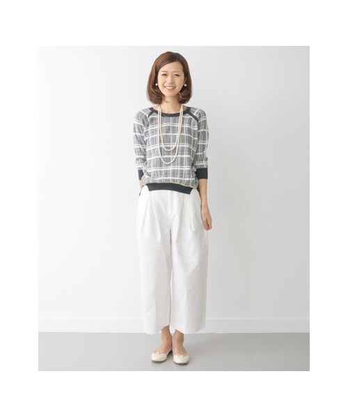 URBAN RESEARCH DOORS（アーバンリサーチドアーズ）の「タックワイドパンツ（パンツ・レディース・ネイビー/シロ・36/38）」の4枚目の写真