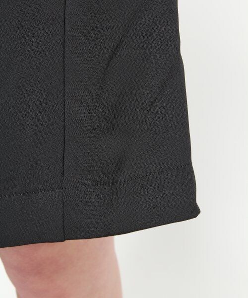 JEANASIS(ジーナシス)の「ハーフAラインキュロット(パンツ・レディース・オフホワイト/ブラック/ブルー・FREE)」の8枚目の写真