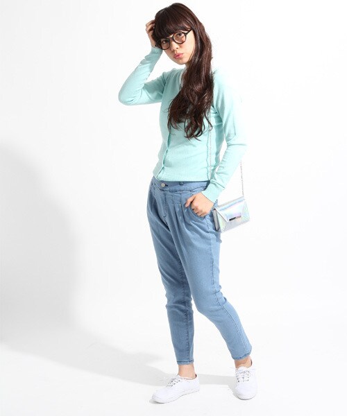 LOWRYS FARM(ローリーズファーム)の「ハイウエストテーパード(パンツ・レディース・ネイビー/ブラック/ブルー/オフ・L/M)」の3枚目の写真