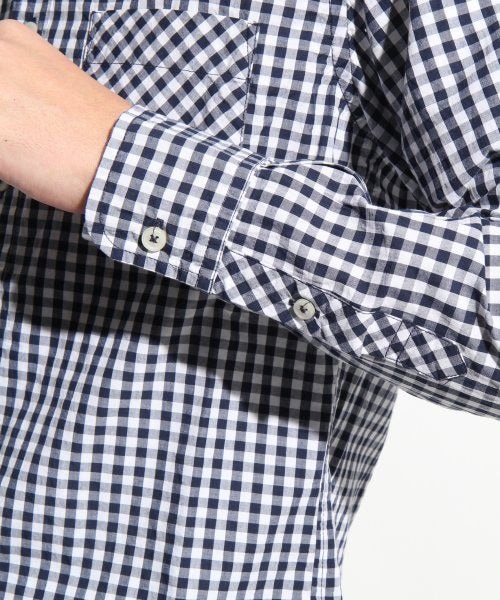 LOWRYS FARM(ローリーズファーム)の「ギンガムチェックシャツ(トップス・メンズ・ネイビー/レッド/ブラック/ブルー・L/M)」の10枚目の写真