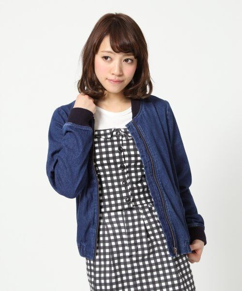 Heather(ヘザー)の「デニムブルゾン(ジャケット/アウター・レディース・ブルー/ホワイト/ケミカル・FREE)」の3枚目の写真