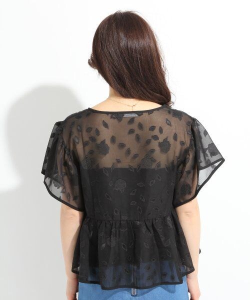 LOWRYS FARM(ローリーズファーム)の「カットドビーブラウスショートスリーブ(トップス・レディース・ブラック/オフ・L/M)」の5枚目の写真