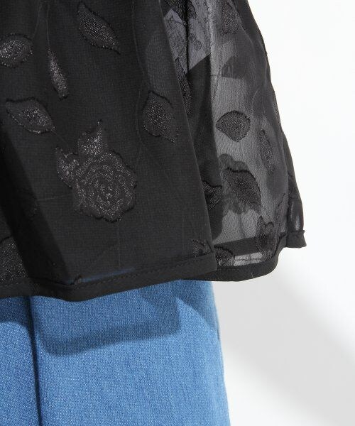 LOWRYS FARM(ローリーズファーム)の「カットドビーブラウスショートスリーブ(トップス・レディース・ブラック/オフ・L/M)」の8枚目の写真