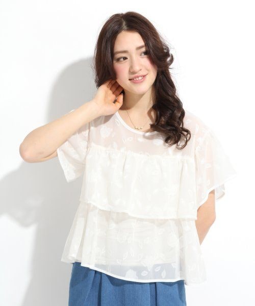 LOWRYS FARM(ローリーズファーム)の「カットドビーブラウスショートスリーブ(トップス・レディース・ブラック/オフ・L/M)」の1枚目の写真