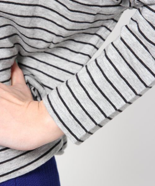 JEANASIS（ジーナシス）の「ボーダーワイドプルオーバー（トップス・レディース・ブラック系/グレー系・FREE）」の7枚目の写真