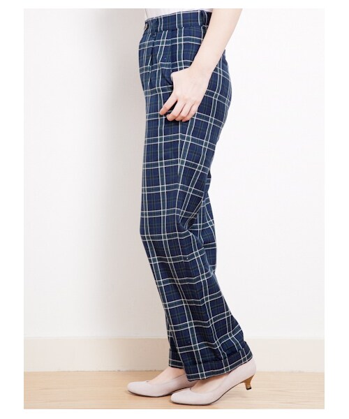 SEVENDAYS=SUNDAY(セブンデイズサンデイ)の「・タックワイドパンツ(パンツ・レディース・ネイビー/グリーン・L/M)」の4枚目の写真