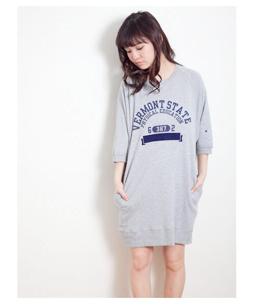 SEVENDAYS=SUNDAY（セブンデイズサンデイ）の「W チャンピオンプリントスエットワンピース（ワンピース・レディース・グレー/杢ホワイト/ブラック/ボルドー・F）」の3枚目の写真