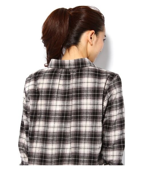 Spick&Span Noble（スピック＆スパンノーブル）の「チェックシャツ（シャツ・レディース・ブルーベース・フリー）」の6枚目の写真