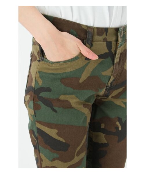 JOURNAL STANDARD（ジャーナルスタンダード）の「カモフラストレッチテーパードパンツ（クロップド・半端丈パンツ・レディース・カーキ/ベージュ・36/38/40）」の8枚目の写真