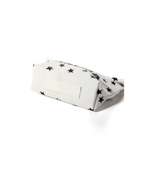 Deuxieme Classe（ドゥーズィエムクラス）の「BLUEBIRD BOULEVARDキャンバス 星柄クラッチバッグ（トートバッグ・レディース・ホワイト・フリー）」の5枚目の写真