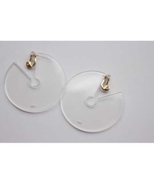 Handmade(ハンドメイド)の「round shape pierce clear(ピアス(両耳用)・レディース・その他)」の3枚目の写真