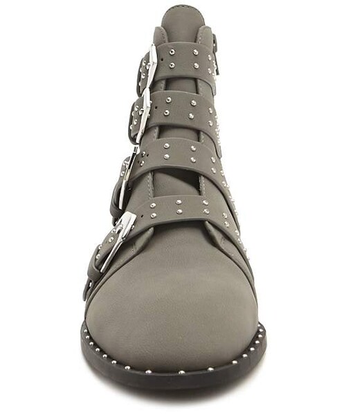 FOREVER 21（フォーエバー トゥエンティーワン）の「Forever 21 Studded Faux Leather Booties（ブーツ・レディース・Black/Gray・5.5/6/7/7.5/10/8/9）」の8枚目の写真