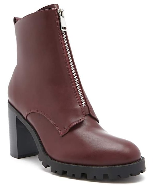 FOREVER 21（フォーエバー トゥエンティーワン）の「Forever 21 Faux Leather Ankle Boots（ブーツ・レディース・Red/Black/White・8/9/10/5.5/6/7/7.5）」の4枚目の写真