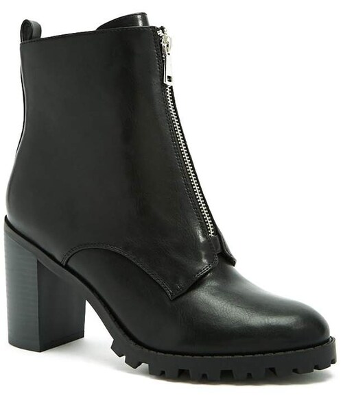 FOREVER 21（フォーエバー トゥエンティーワン）の「Forever 21 Faux Leather Ankle Boots（ブーツ・レディース・Red/Black/White・8/9/10/5.5/6/7/7.5）」の7枚目の写真