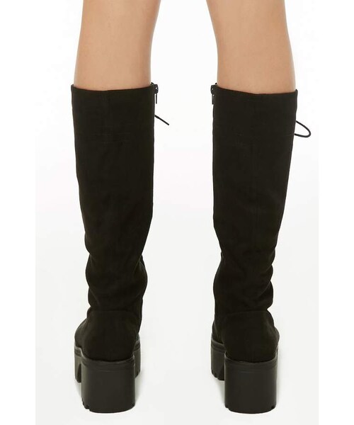 FOREVER 21(フォーエバー トゥエンティーワン)の「Forever 21 Faux Suede Platform Combat Boots(ブーツ・レディース・Green/Black・7/8/9/10/6)」の6枚目の写真