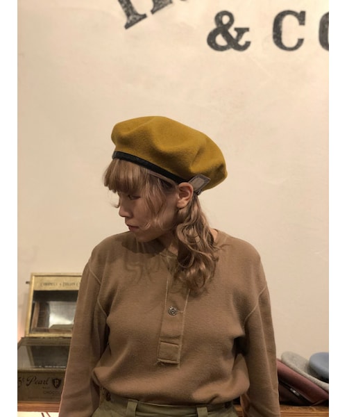 美品 ドッグアンドコー D-00237 レザー パイピング アーミー ベレー帽 LIMI feuがTHE H.W.DOG&CO.とのコラボハットを11/3より発売