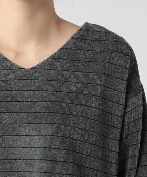 studio CLIP(スタディオクリップ)の「カットコールボーダーVネックプルオーバー(トップス・アイボリー×ホワイト/グレー/ボルドー/ブラウン)」の8枚目の写真