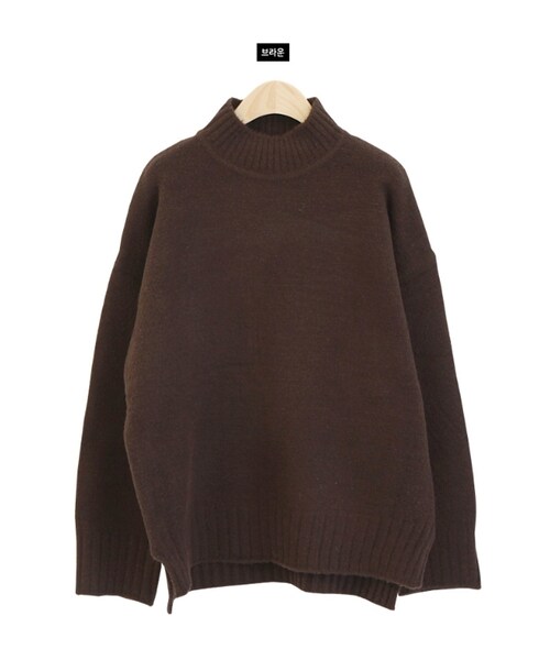 Dailyabout（デイリーアバウト）の「モックネックスリットヘムニット（ニット/セーター・レディース・ベージュ/ピンク/レッド/ブラウン/ブラック・FREE）」の3枚目の写真