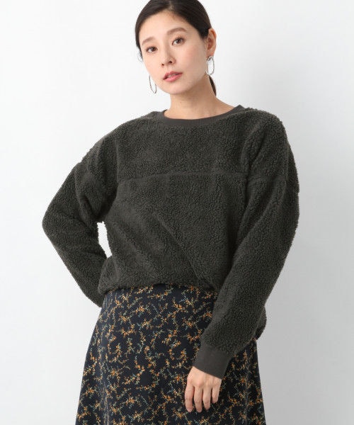 LEPSIM（レプシィム）の「ボアクループルオーバー／ＬＳ（トップス・アイボリー/チャコールグレー/モカ）」の2枚目の写真