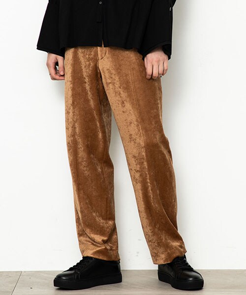 soe（ソーイ）の「テーパードベルベットトラウザー（）」 - WEAR